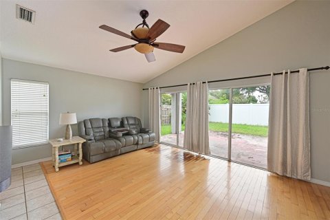 Villa ou maison à vendre à Palmetto, Floride: 3 chambres, 136.75 m2 № 2356637 - photo 11