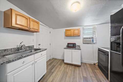 Villa ou maison à vendre à Tampa, Floride: 4 chambres, 151.8 m2 № 2419702 - photo 17
