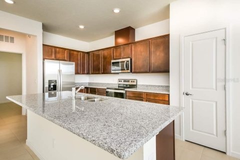 Villa ou maison à louer à Kissimmee, Floride: 5 chambres, 242.94 m2 № 1904196 - photo 7