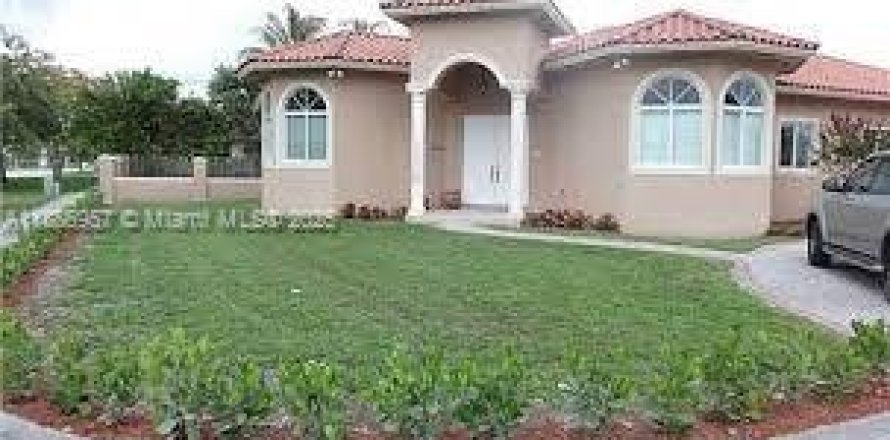Villa ou maison à Miami, Floride 4 chambres, 227.15 m2 № 1933670