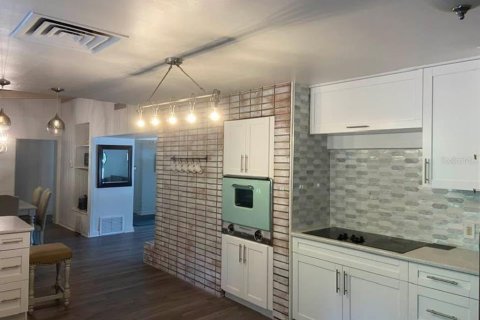 Casa en alquiler en Gainesville, Florida, 3 dormitorios, 208.29 m2 № 1915196 - foto 12