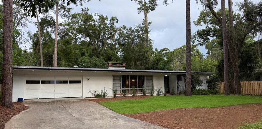 Casa en Gainesville, Florida 3 dormitorios, 208.29 m2 № 1915196
