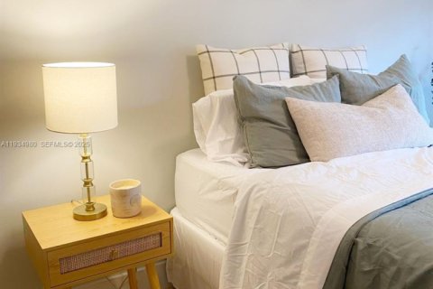 Condominio en alquiler en Aventura, Florida, 3 dormitorios, 122.63 m2 № 1992981 - foto 18