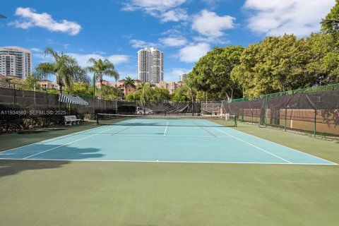 Condominio en alquiler en Aventura, Florida, 3 dormitorios, 122.63 m2 № 1992981 - foto 27