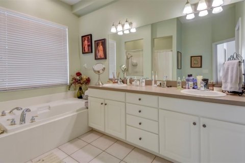 Casa en alquiler en Fish Hawk, Florida, 4 dormitorios, 240.9 m2 № 1806850 - foto 28