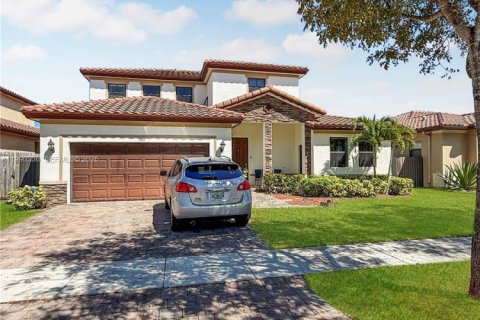 Casa en venta en Homestead, Florida, 5 dormitorios, 274.43 m2 № 2057617 - foto 3