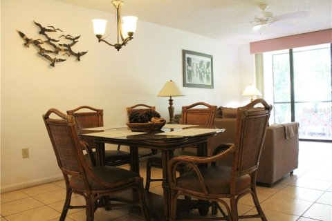 Condo in Bradenton, Florida, 2 bedrooms  № 213422 - photo 7