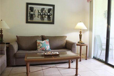 Condo in Bradenton, Florida, 2 bedrooms  № 213422 - photo 10