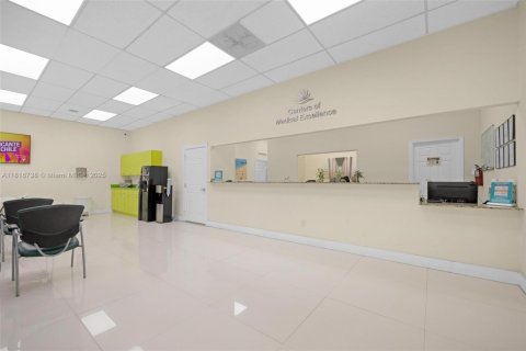 Commercial property in Homestead, Florida № 1775901 - photo 7