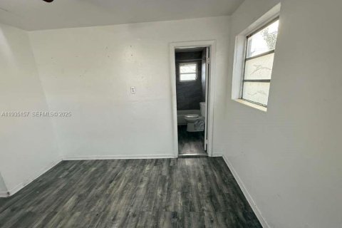 Villa ou maison à louer à Miami, Floride: 1 chambre, 56.95 m2 № 1993316 - photo 7