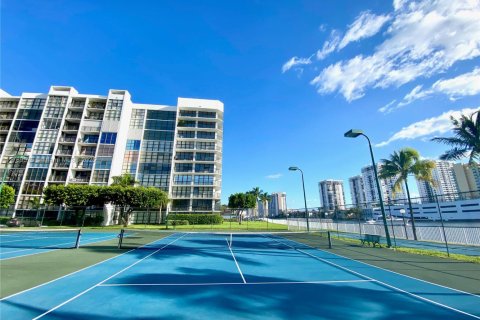 Copropriété à vendre à Hallandale Beach, Floride: 2 chambres, 99.87 m2 № 1688895 - photo 27