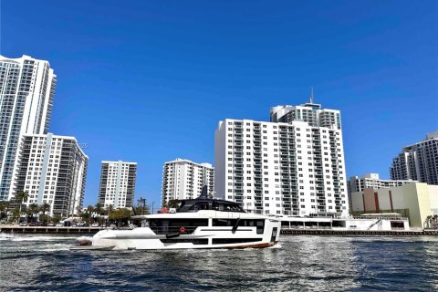 Copropriété à vendre à Hallandale Beach, Floride: 2 chambres, 99.87 m2 № 1688895 - photo 25