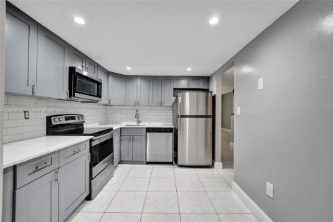 Copropriété à vendre à Coral Springs, Floride: 2 chambres, 125.42 m2 № 1948147 - photo 11