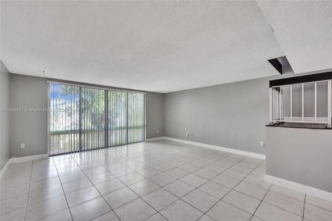Copropriété à vendre à Coral Springs, Floride: 2 chambres, 125.42 m2 № 1948147 - photo 22