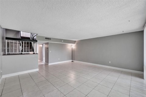 Copropriété à vendre à Coral Springs, Floride: 2 chambres, 125.42 m2 № 1948147 - photo 26