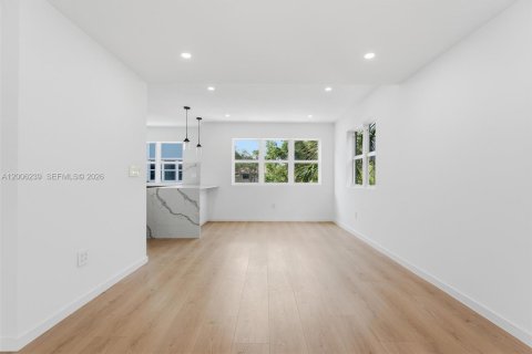 Touwnhouse à louer à Fort Lauderdale, Floride: 3 chambres № 2070949 - photo 14