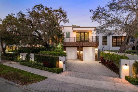 Villa ou maison à louer à Fort Lauderdale, Floride: 5 chambres, 562.8 m2 № 2194487 - photo 14
