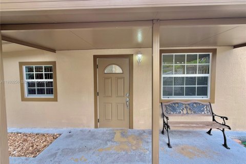 Снять в аренду виллу или дом в Майами, Флорида 2 спальни, 135.36м2, № 1989391 - фото 29