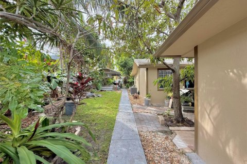 Снять в аренду виллу или дом в Майами, Флорида 2 спальни, 135.36м2, № 1989391 - фото 19