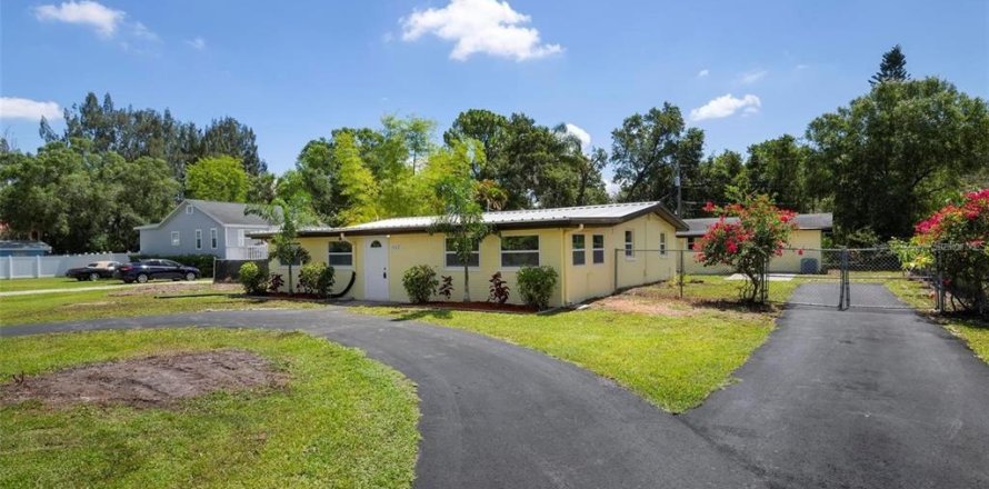 Immobilier commercial à Bradenton, Floride 151.9 m2 № 1883248