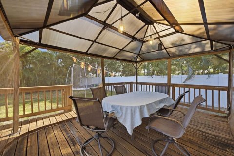 Villa ou maison à louer à Tampa, Floride: 3 chambres, 151.24 m2 № 2148724 - photo 28