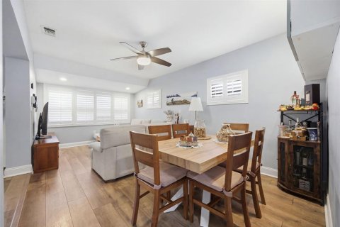 Villa ou maison à louer à Tampa, Floride: 3 chambres, 151.24 m2 № 2148724 - photo 13