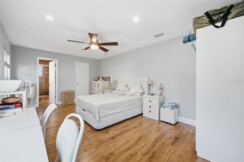 Villa ou maison à louer à Tampa, Floride: 3 chambres, 151.24 m2 № 2148724 - photo 15