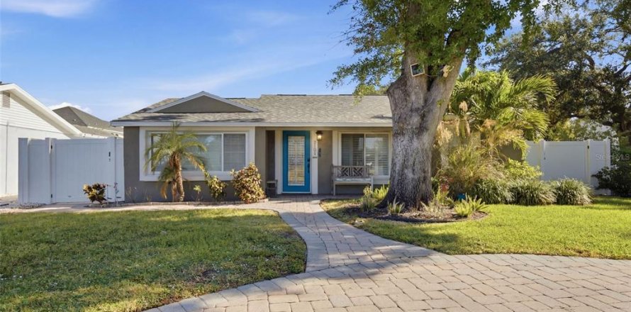 Villa ou maison à Tampa, Floride 3 chambres, 151.24 m2 № 2148724