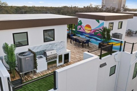 Touwnhouse à louer à Largo, Floride: 3 chambres, 224.82 m2 № 2234530 - photo 2