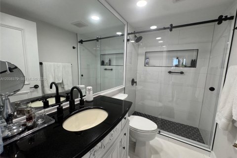 Купить кондоминиум в Майами, Флорида 3 спальни, 255.39м2, № 2145689 - фото 11