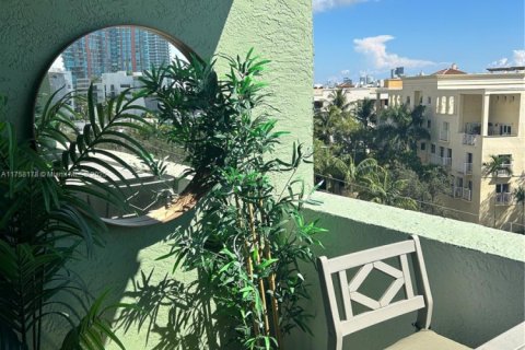 Condominio en venta en Miami Beach, Florida, 1 dormitorio, 68.75 m2 № 1742094 - foto 14
