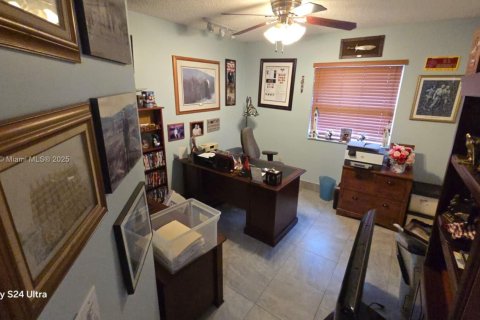 Купить виллу или дом в Майами, Флорида 4 спальни, 204.94м2, № 1977689 - фото 8