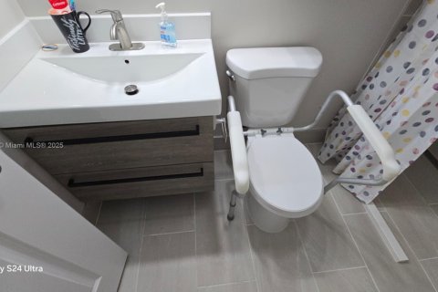 Купить виллу или дом в Майами, Флорида 4 спальни, 204.94м2, № 1977689 - фото 23