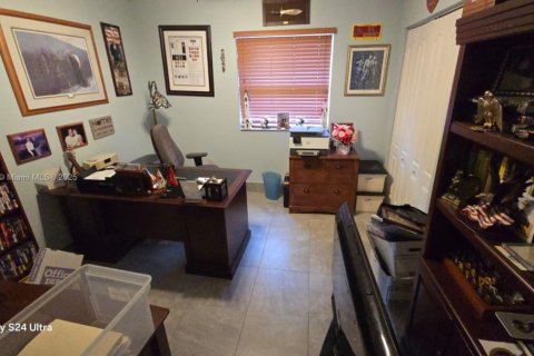 Купить виллу или дом в Майами, Флорида 4 спальни, 204.94м2, № 1977689 - фото 9