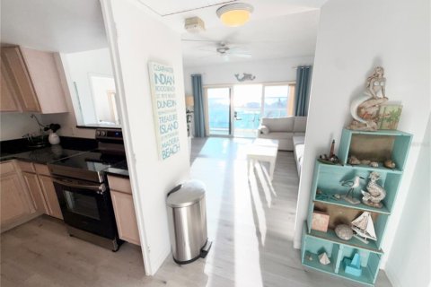 Condominio en venta en Clearwater, Florida, 2 dormitorios, 115.38 m2 № 1883606 - foto 4
