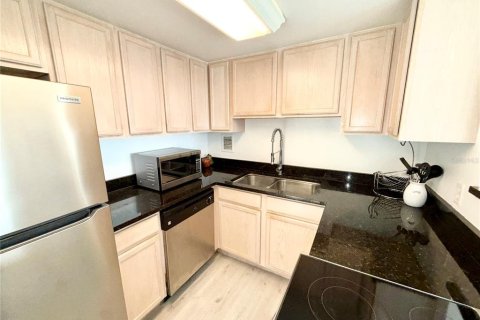 Condominio en venta en Clearwater, Florida, 2 dormitorios, 115.38 m2 № 1883606 - foto 6