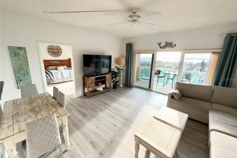 Condominio en venta en Clearwater, Florida, 2 dormitorios, 115.38 m2 № 1883606 - foto 8