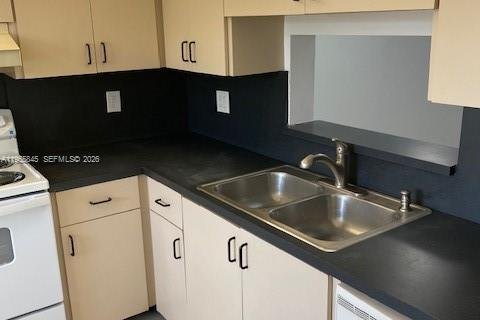 Снять в аренду кондоминиум в Норт-Лодердейл, Флорида 2 спальни, 93.83м2, № 2009836 - фото 2