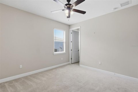 House in DeLand, Florida 4 bedrooms, 331.48 sq.m. № 2196062 - photo 30