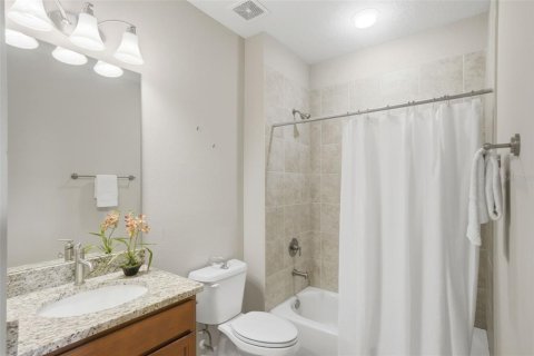 House in DeLand, Florida 4 bedrooms, 331.48 sq.m. № 2196062 - photo 24