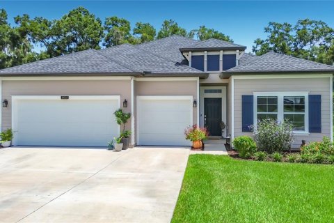 House in Dunnellon, Florida 4 bedrooms, 212.93 sq.m. № 2295399