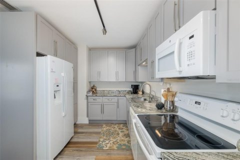 Villa ou maison à vendre à Brooksville, Floride: 2 chambres, 114.83 m2 № 2411558 - photo 18
