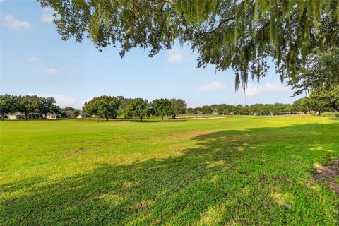 House in Leesburg, Florida 2 bedrooms, 169.45 sq.m. № 2259025 - photo 4