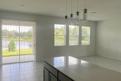 House in Kissimmee, Florida 4 bedrooms, 172.15 sq.m. № 1909150 - photo 10