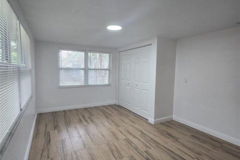Villa ou maison à louer à Holiday, Floride: 3 chambres, 127.93 m2 № 2399471 - photo 6