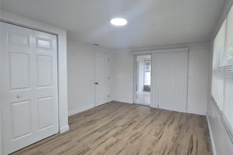 Villa ou maison à louer à Holiday, Floride: 3 chambres, 127.93 m2 № 2399471 - photo 10