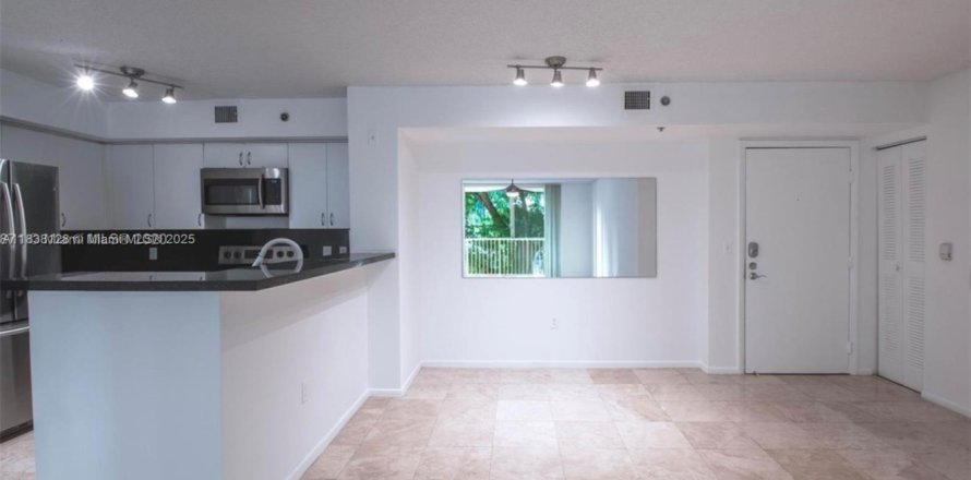 Condo in Aventura, Florida, 2 bedrooms № 1823786