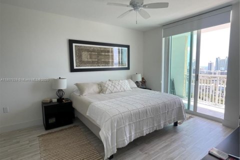 Снять в аренду кондоминиум в Халландейл-Бич, Флорида 2 спальни, 100.43м2, № 1959652 - фото 10