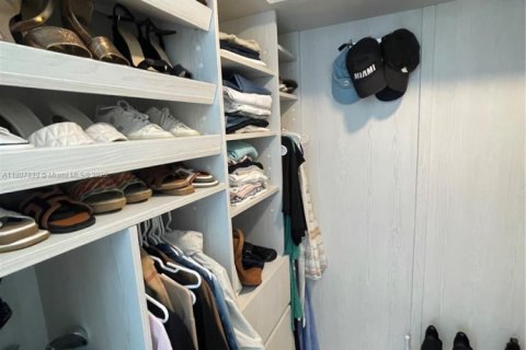 Снять в аренду кондоминиум в Халландейл-Бич, Флорида 2 спальни, 100.43м2, № 1959652 - фото 15