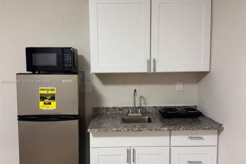 Villa ou maison à louer à Miramar, Floride: 4 chambres, 196.58 m2 № 1999588 - photo 24